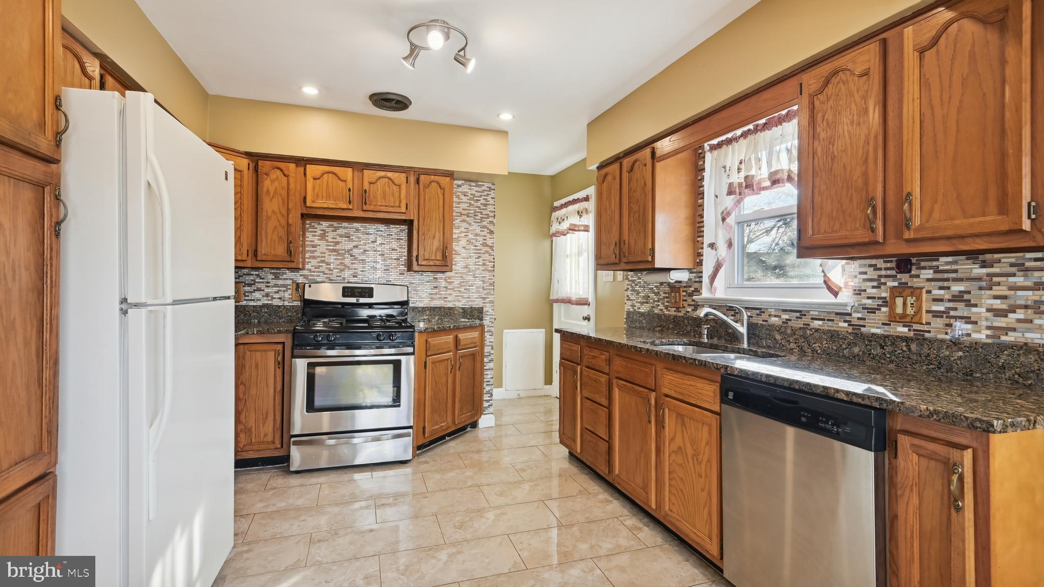 SPRINGFIELD - Residential Lease