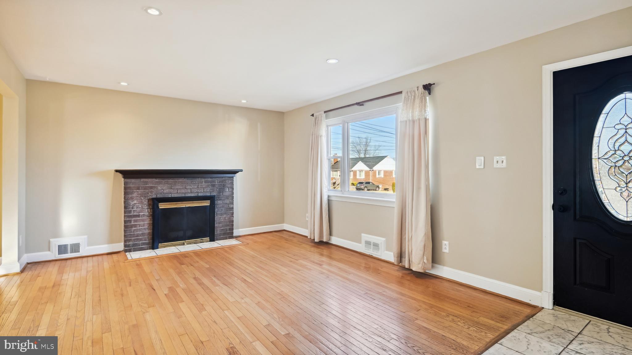 SPRINGFIELD - Residential Lease