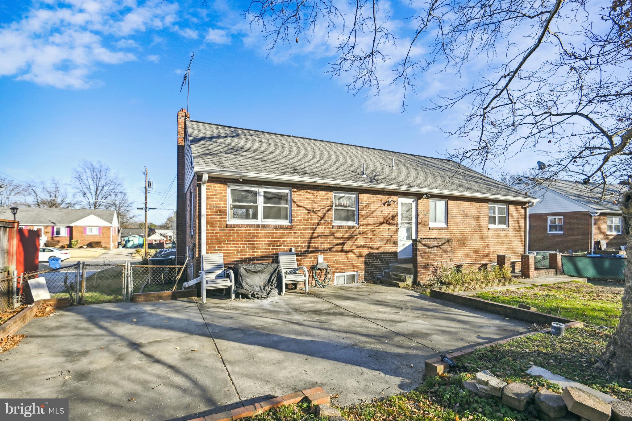 SPRINGFIELD - Residential Lease