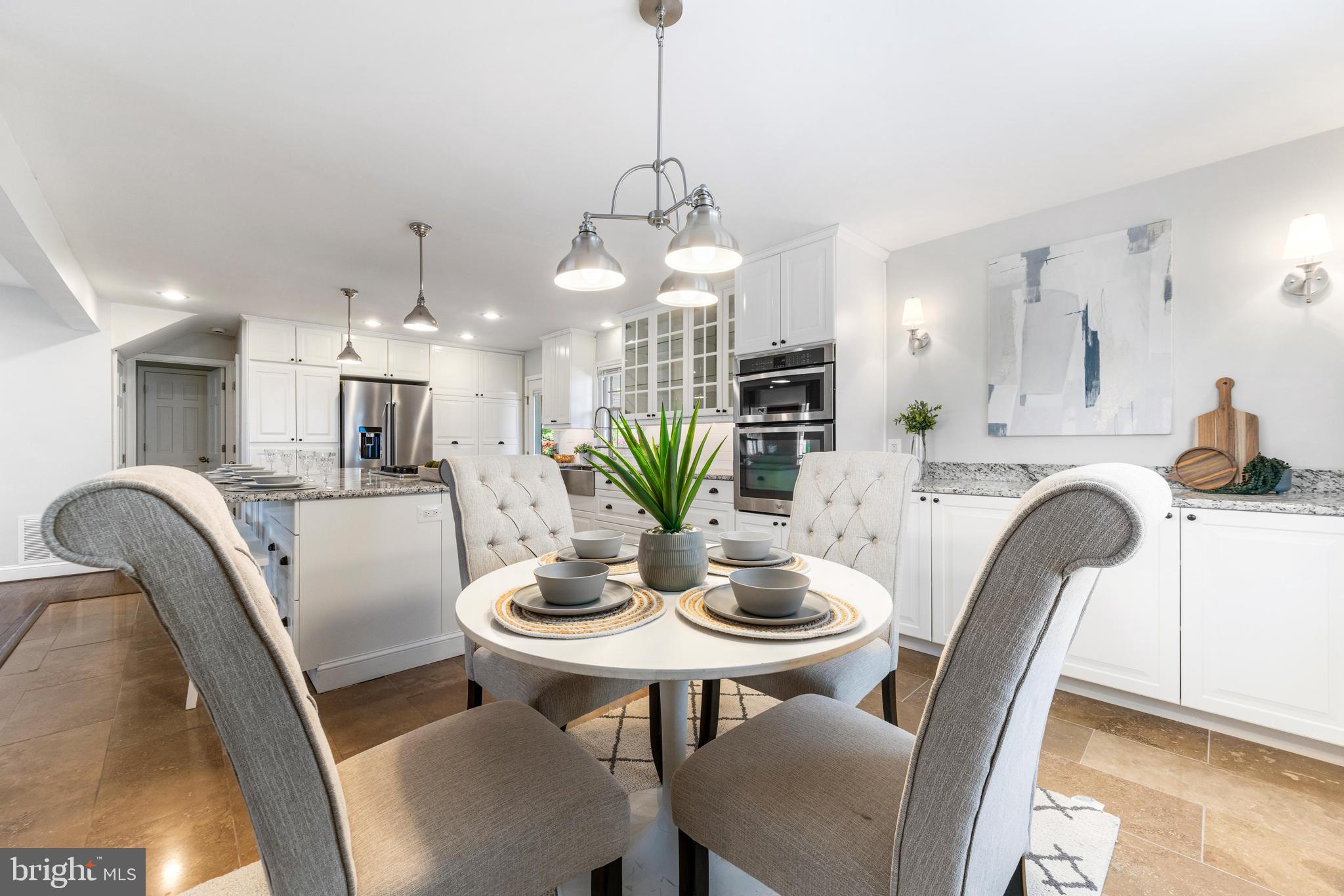 HILLSHIRE - Residential