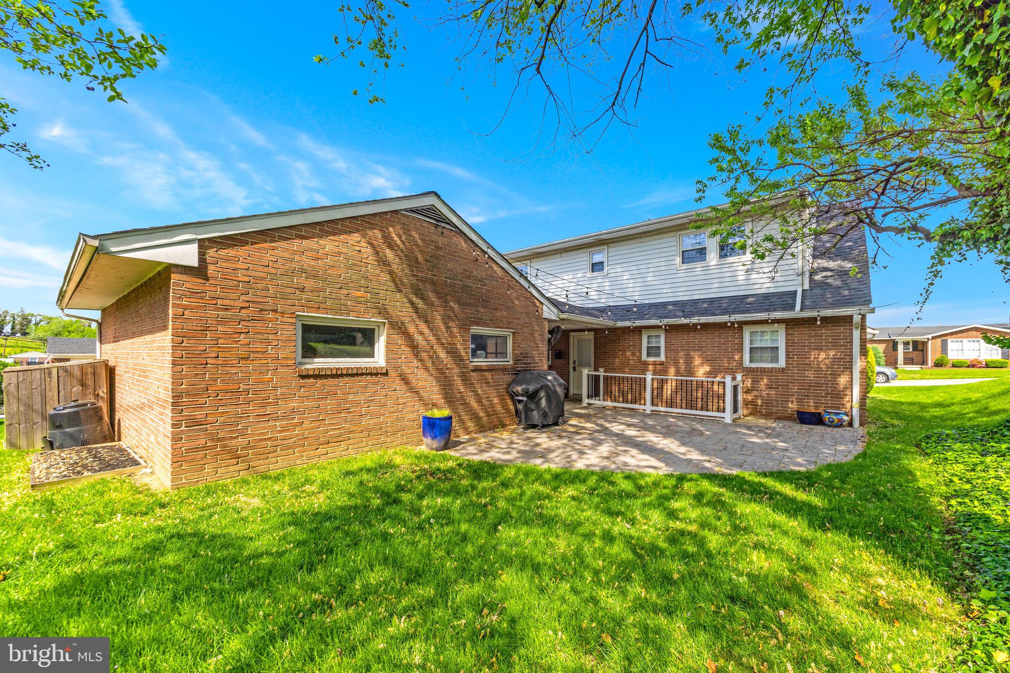 HILLSHIRE - Residential