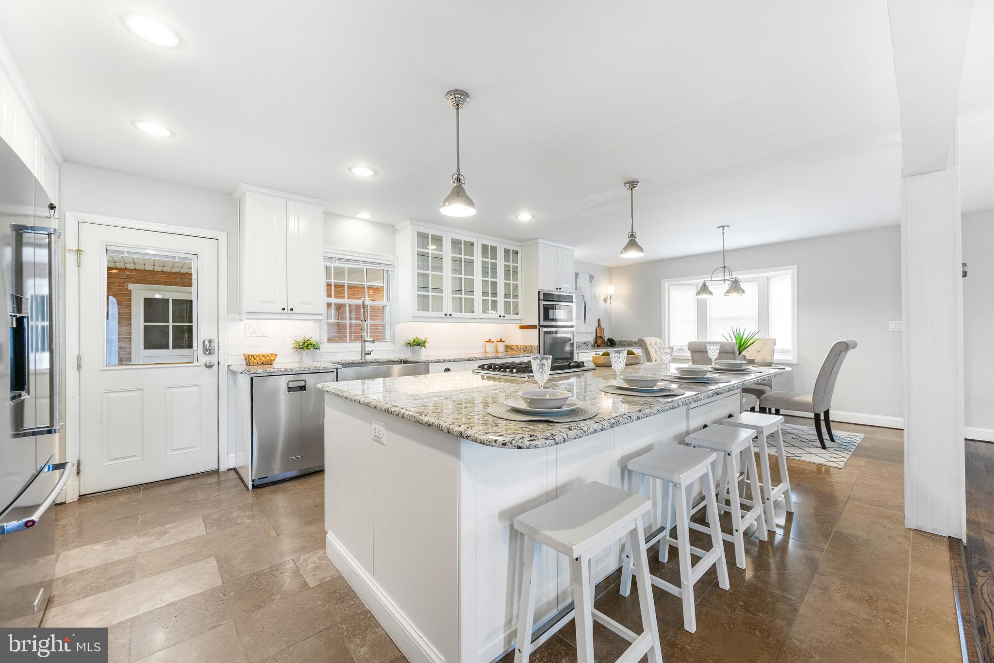 HILLSHIRE - Residential