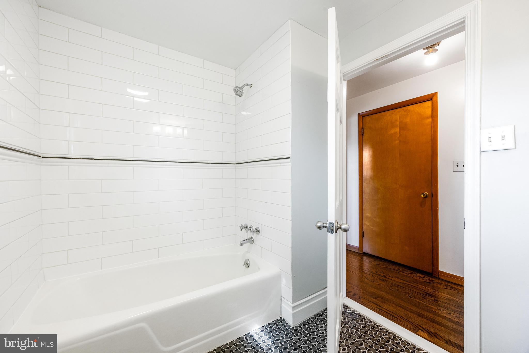 HILLSHIRE - Residential