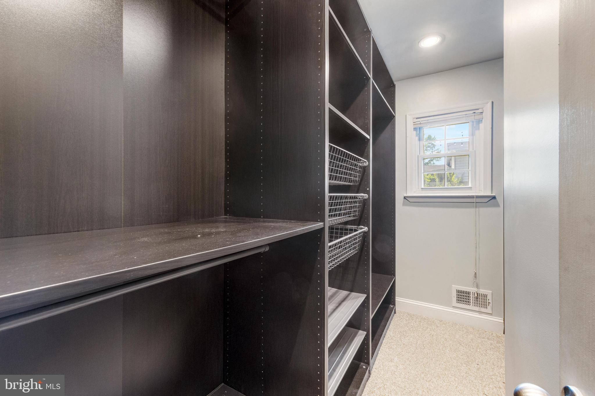 HILLSHIRE - Residential