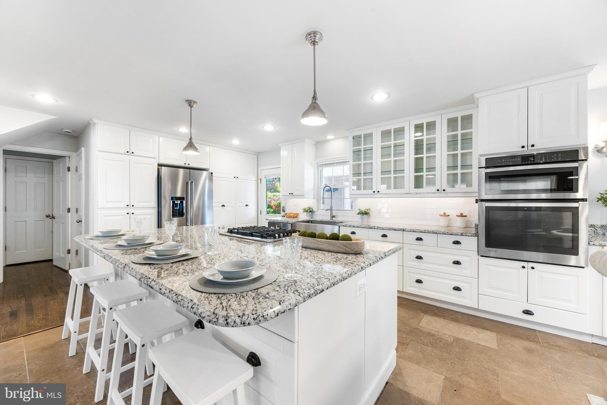 HILLSHIRE - Residential