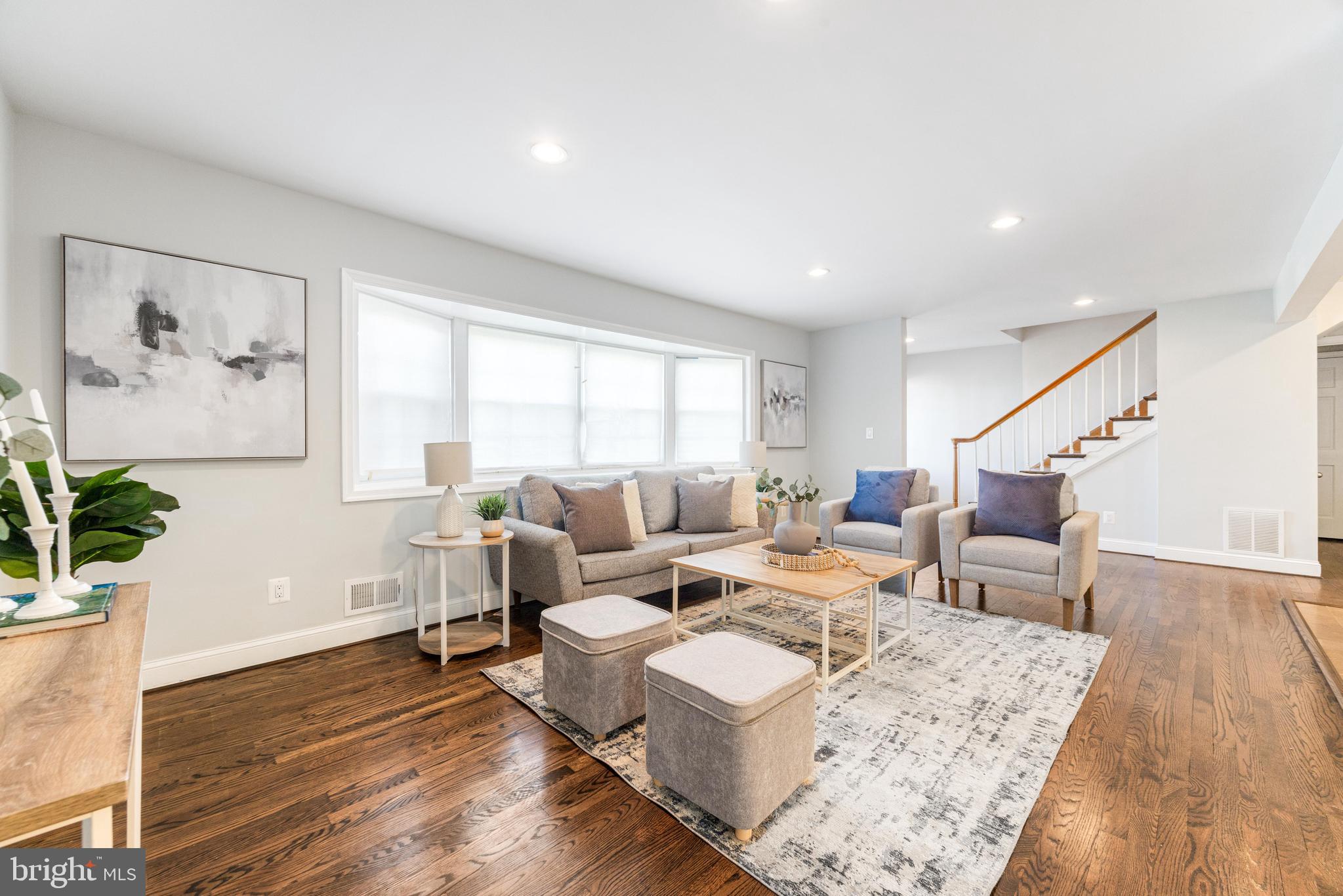 HILLSHIRE - Residential