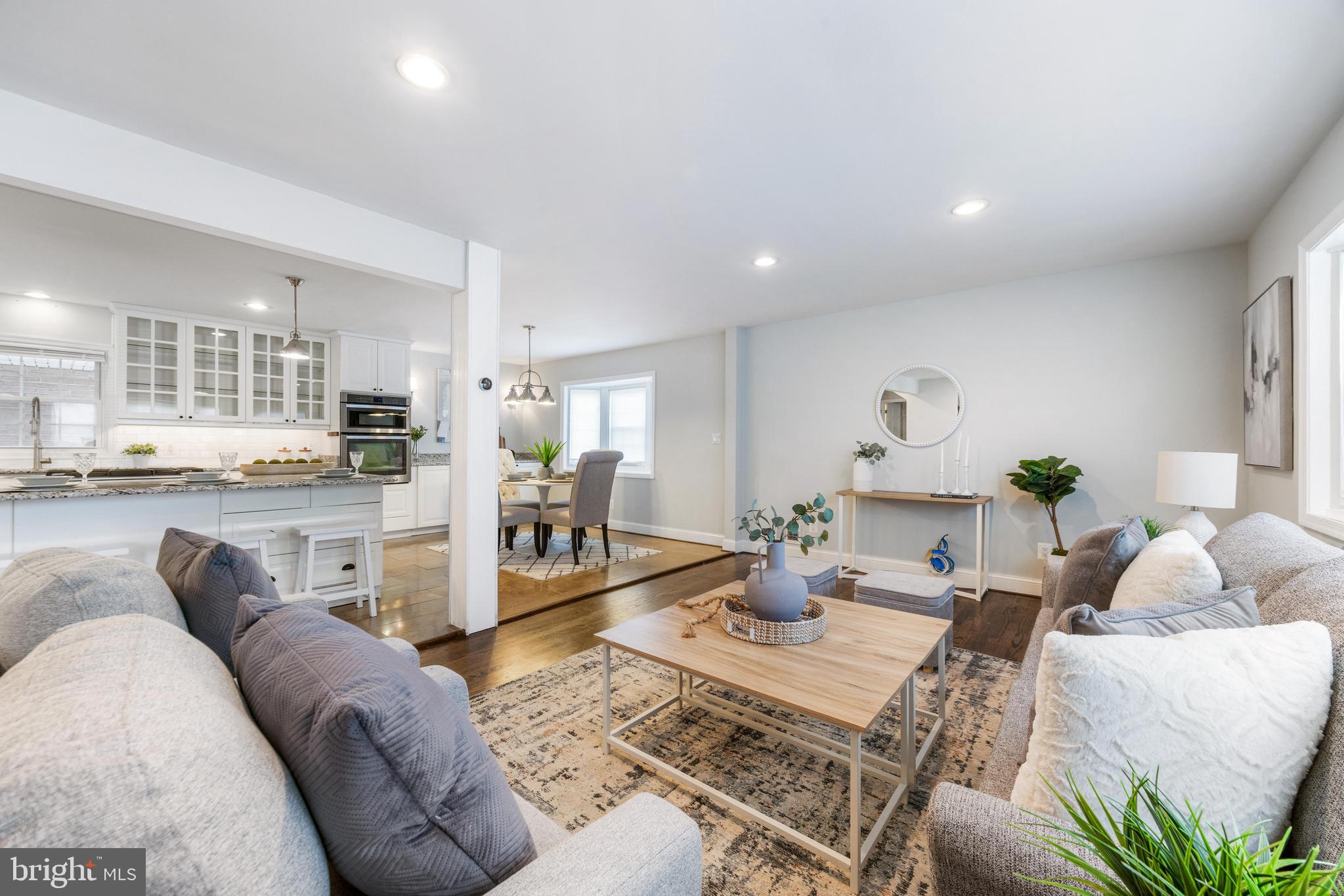 HILLSHIRE - Residential