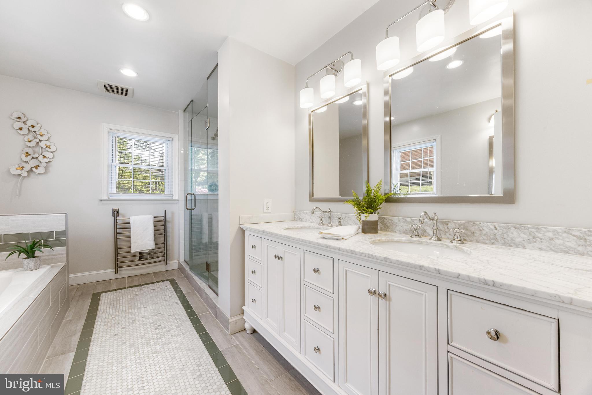 HILLSHIRE - Residential