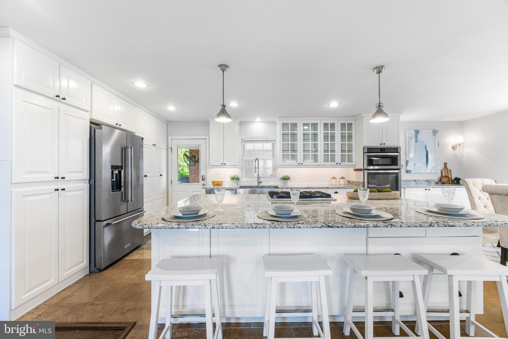 HILLSHIRE - Residential