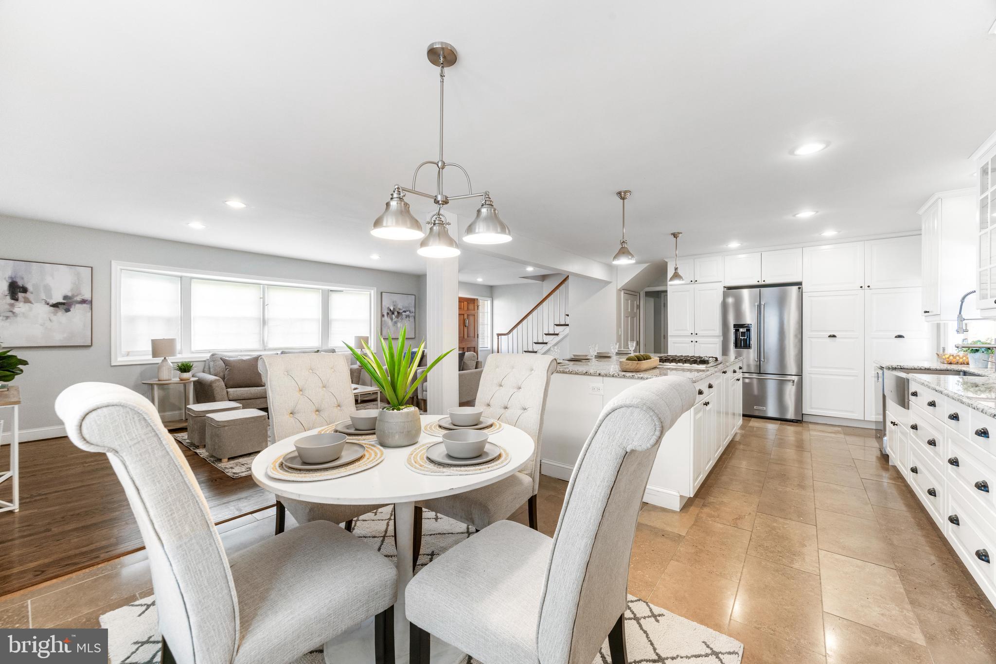 HILLSHIRE - Residential