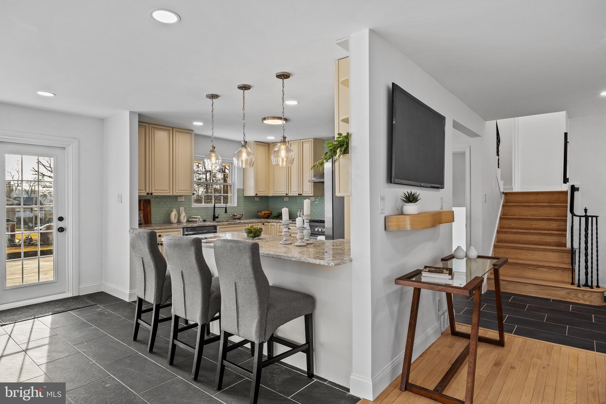 HUNTINGDON VALLEY - Residential