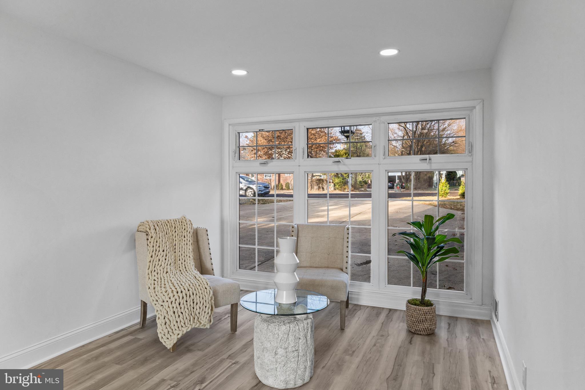 HUNTINGDON VALLEY - Residential