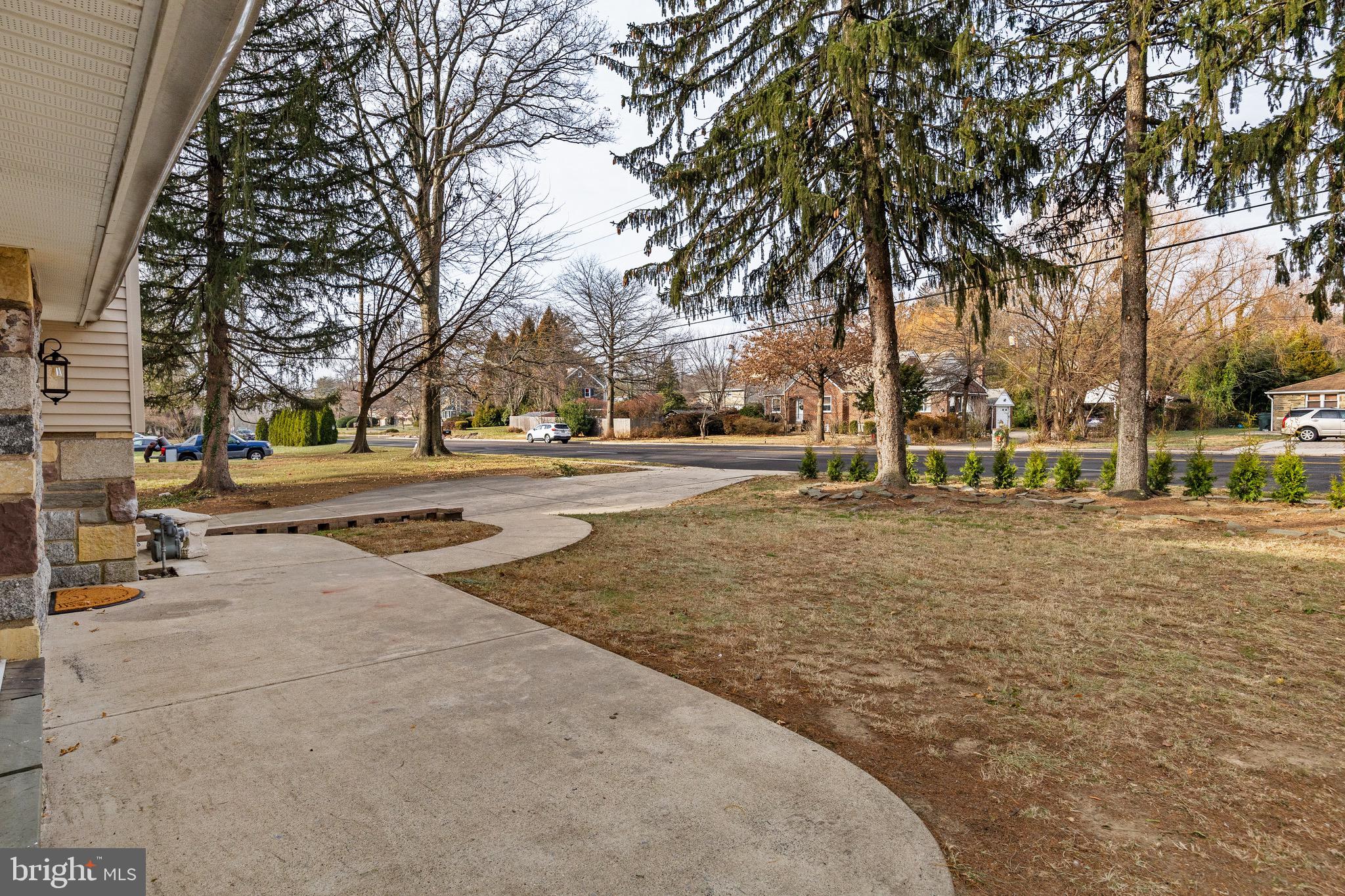 HUNTINGDON VALLEY - Residential