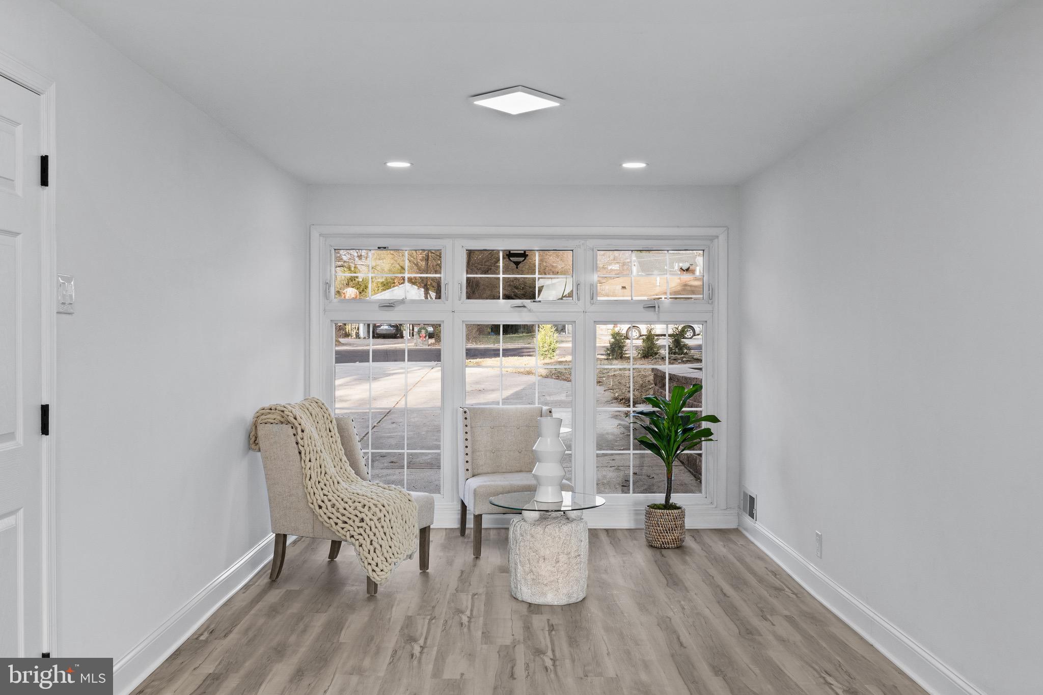 HUNTINGDON VALLEY - Residential