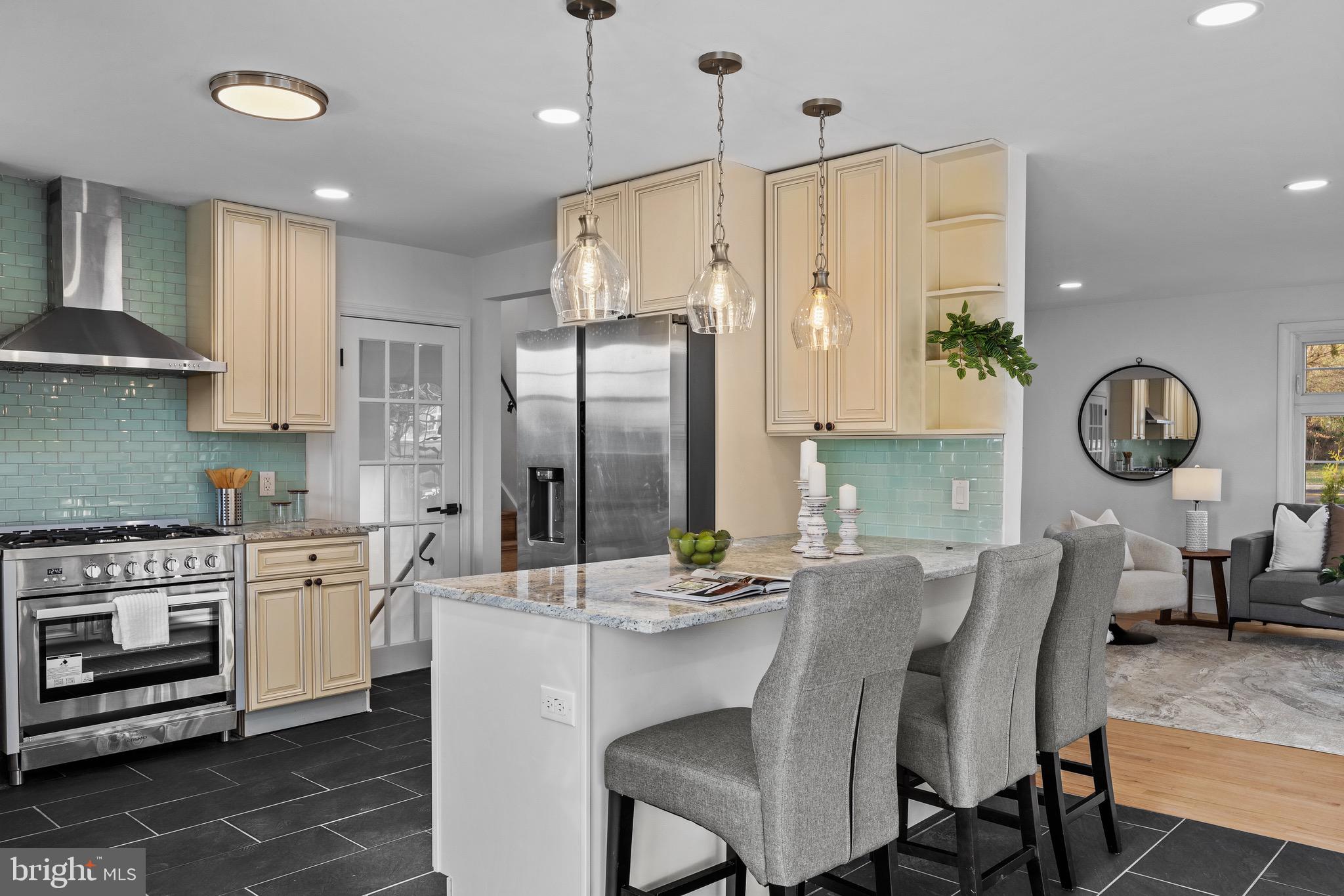 HUNTINGDON VALLEY - Residential