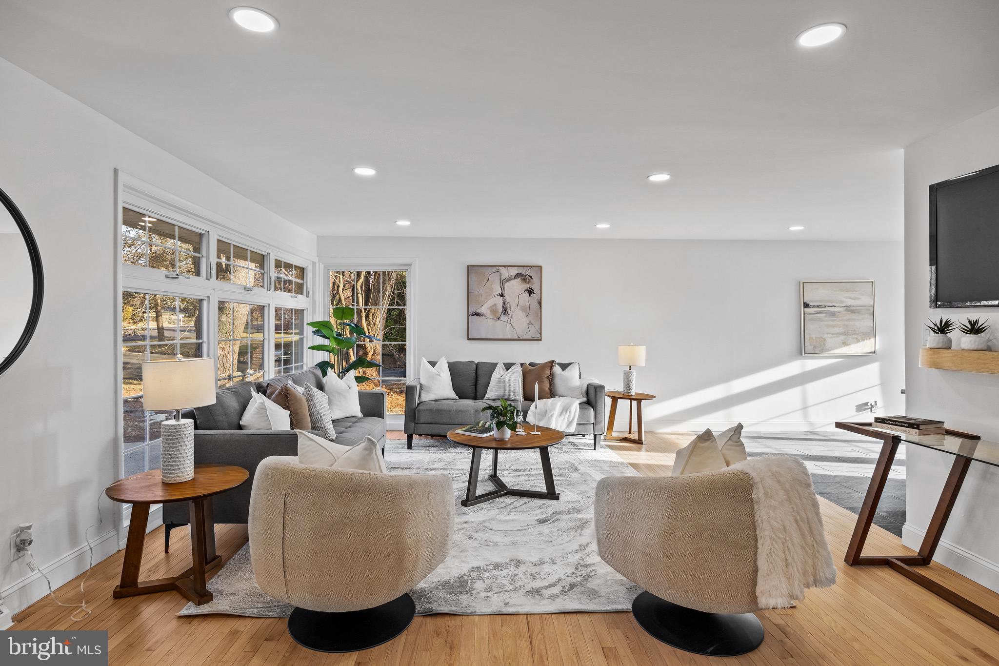 HUNTINGDON VALLEY - Residential