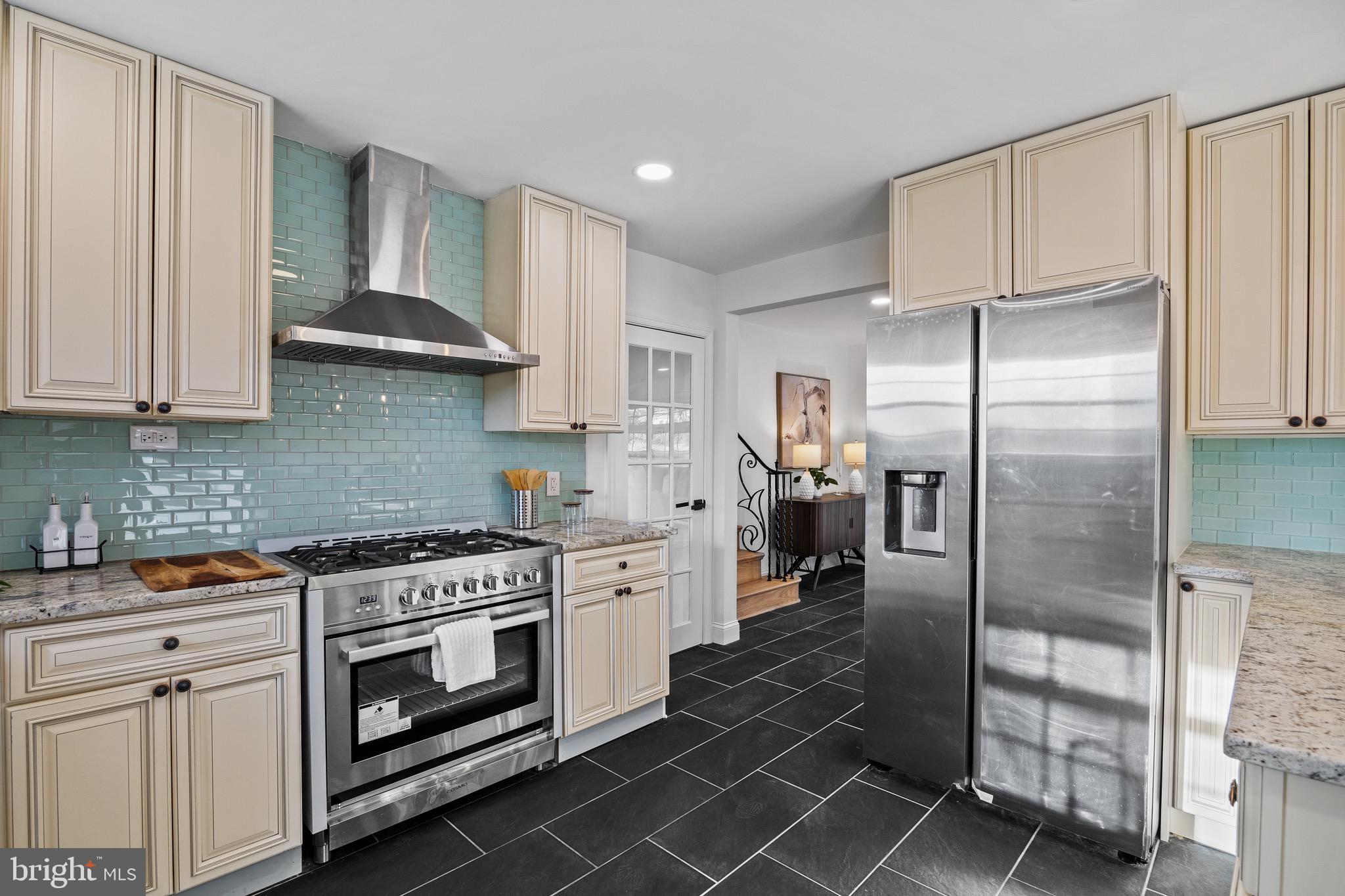 HUNTINGDON VALLEY - Residential