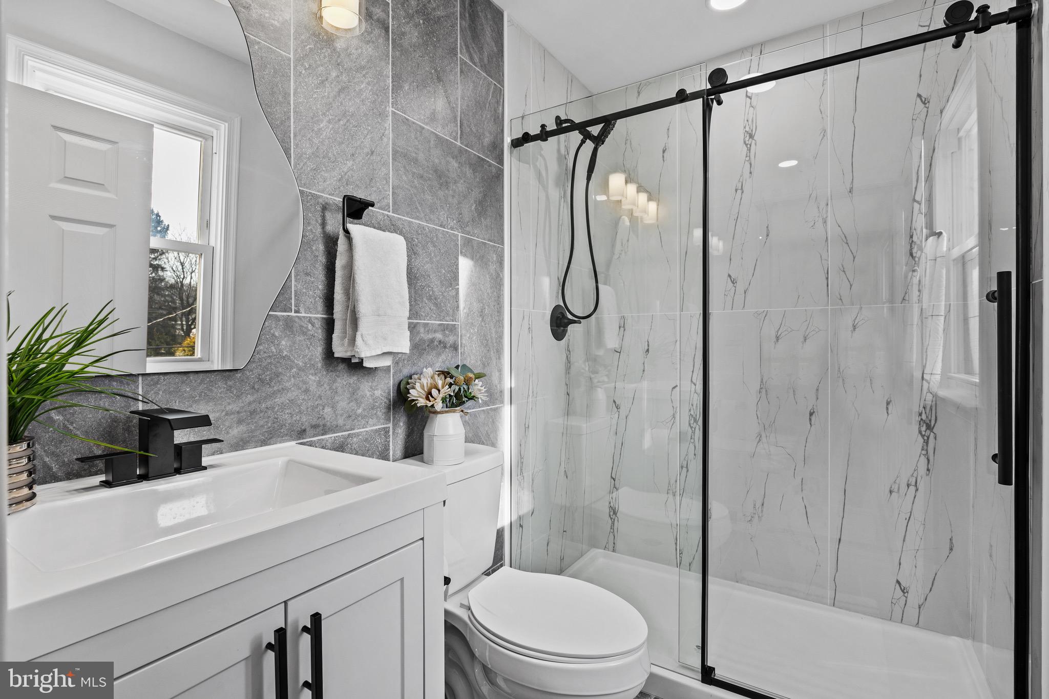 HUNTINGDON VALLEY - Residential