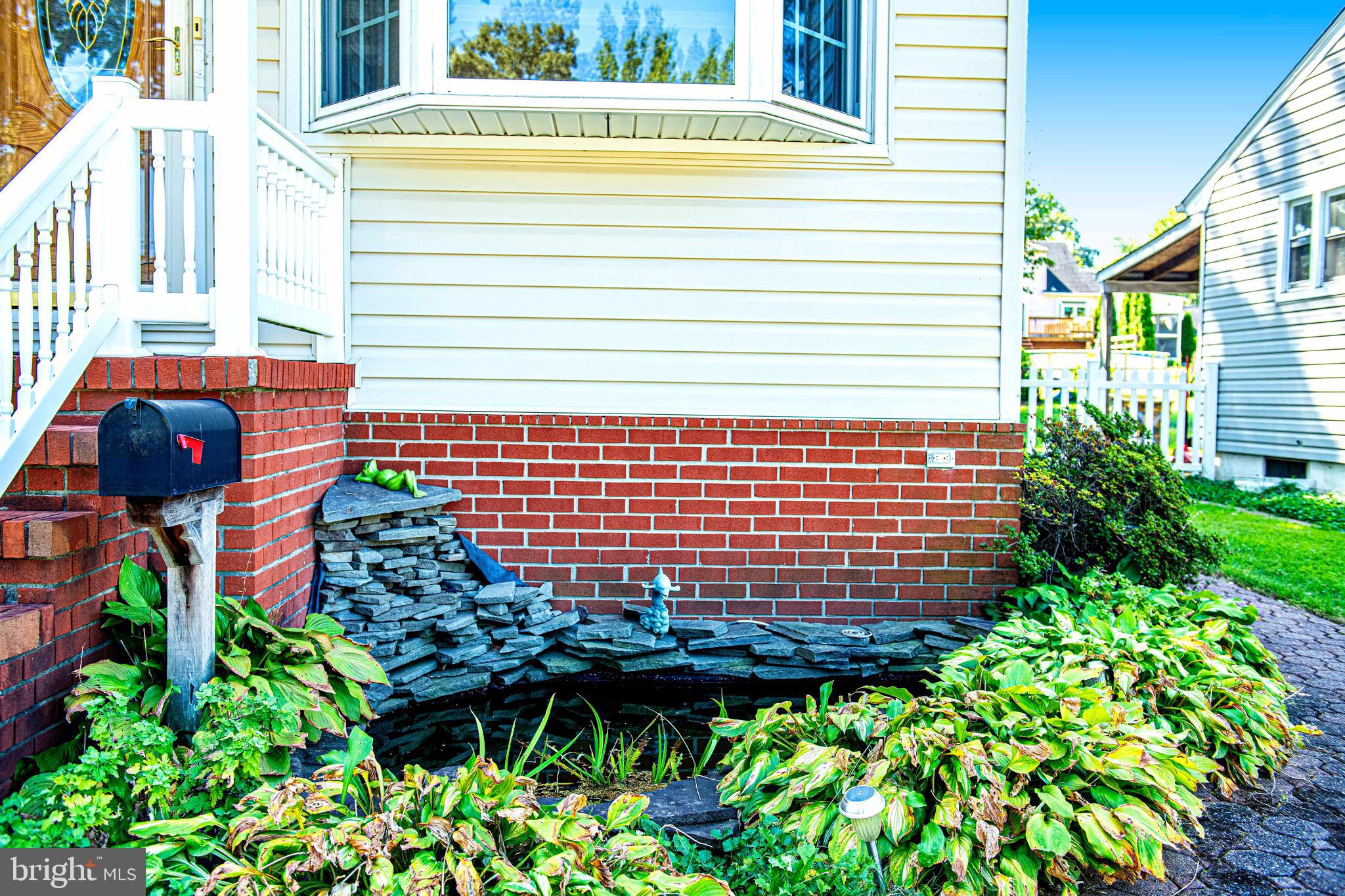 GARLAND - Residential