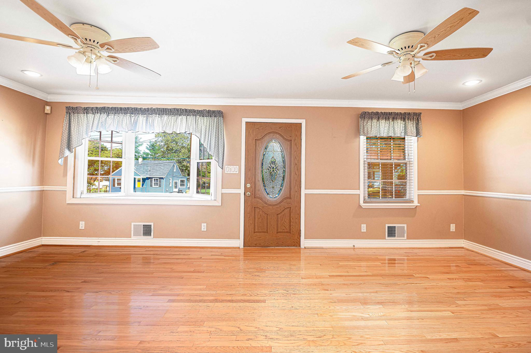 GARLAND - Residential