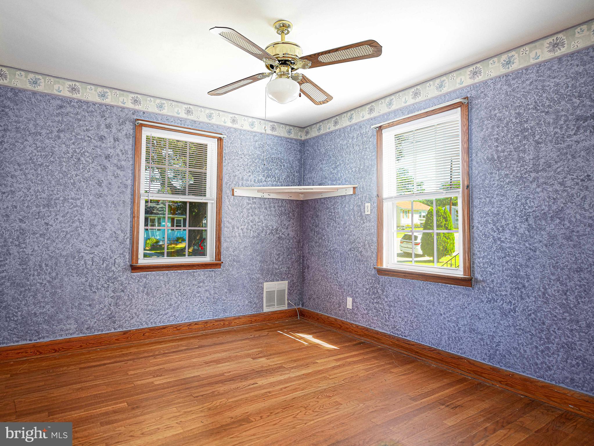 GARLAND - Residential