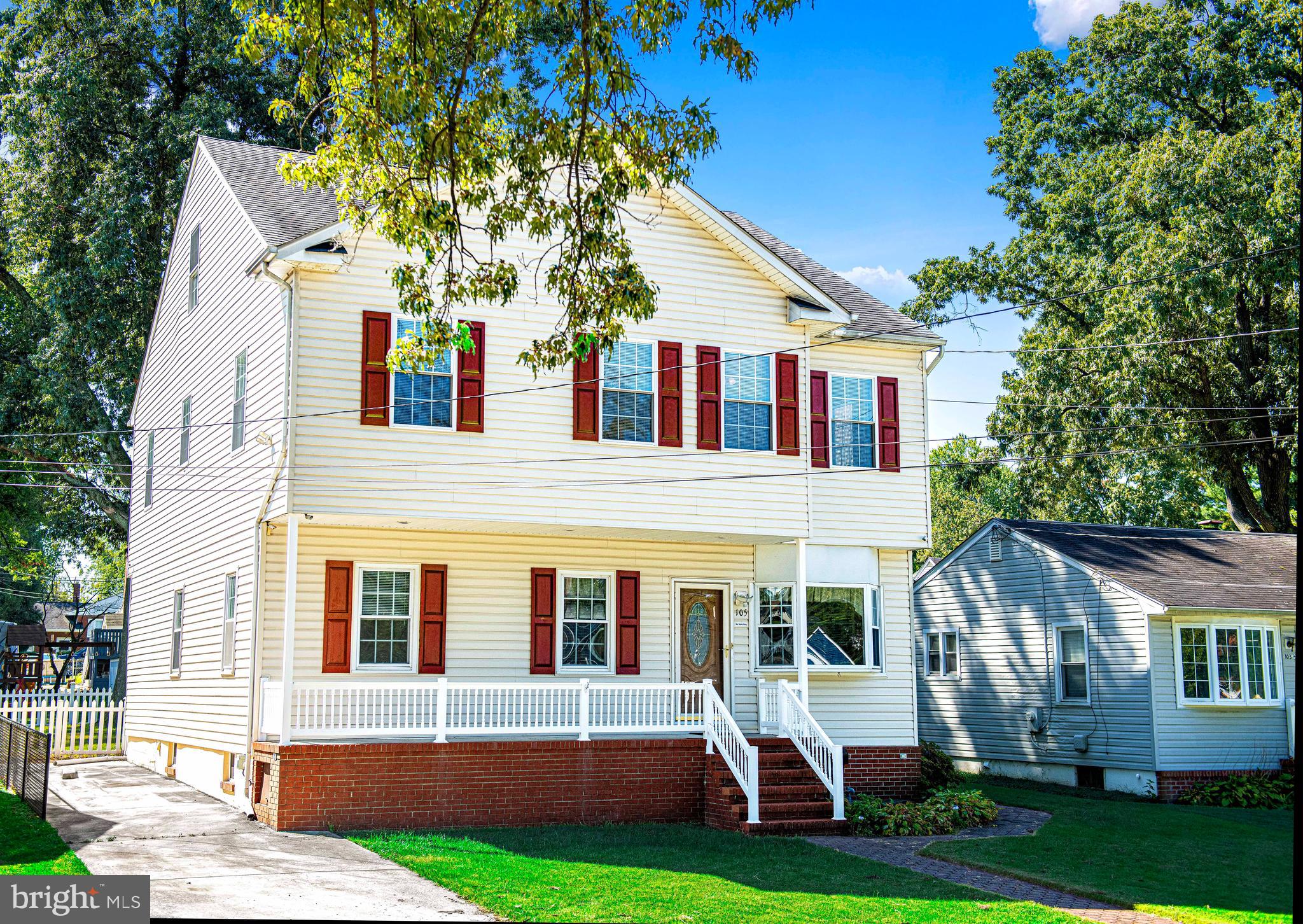 105 1ST AVENUE W