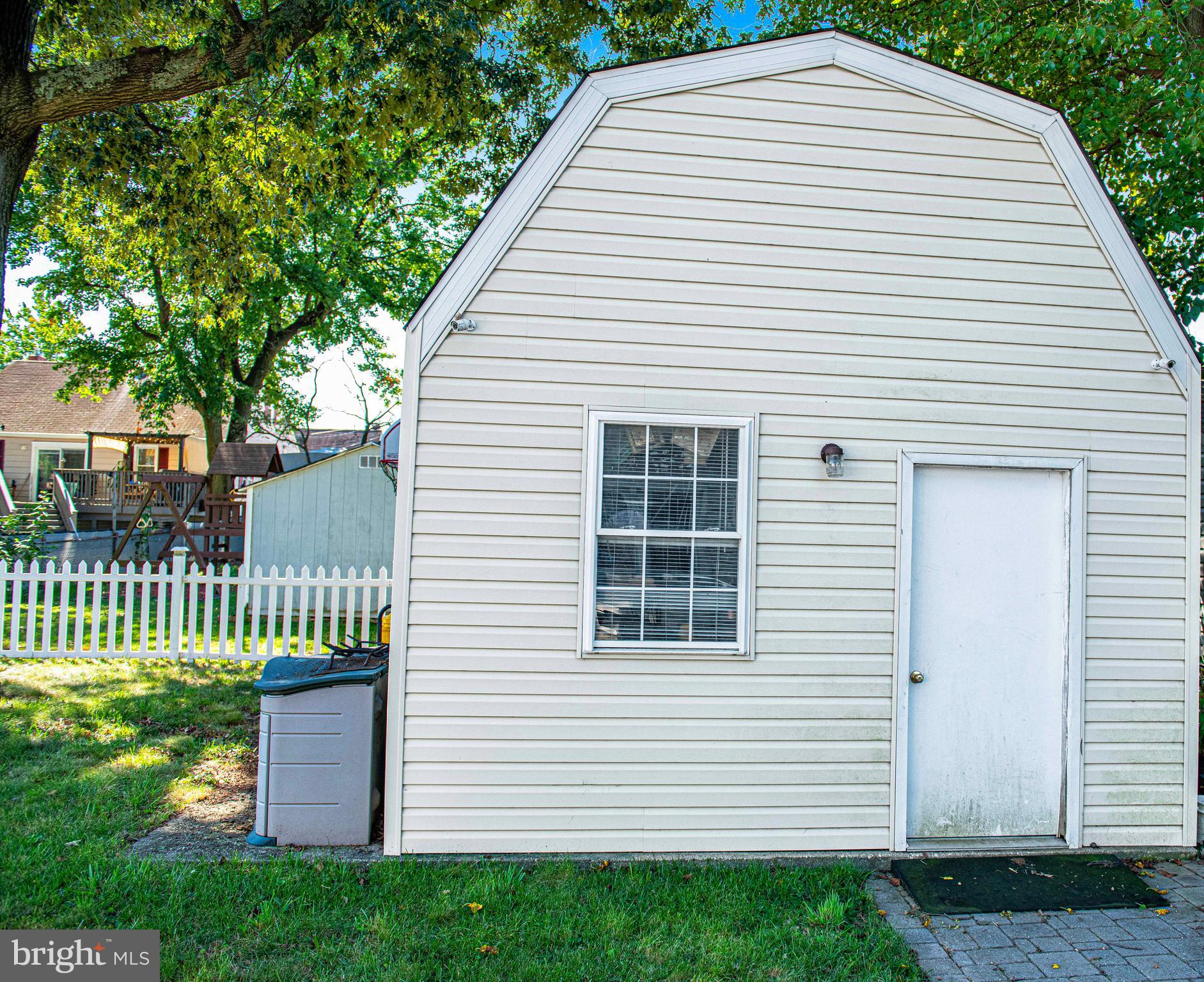 GARLAND - Residential