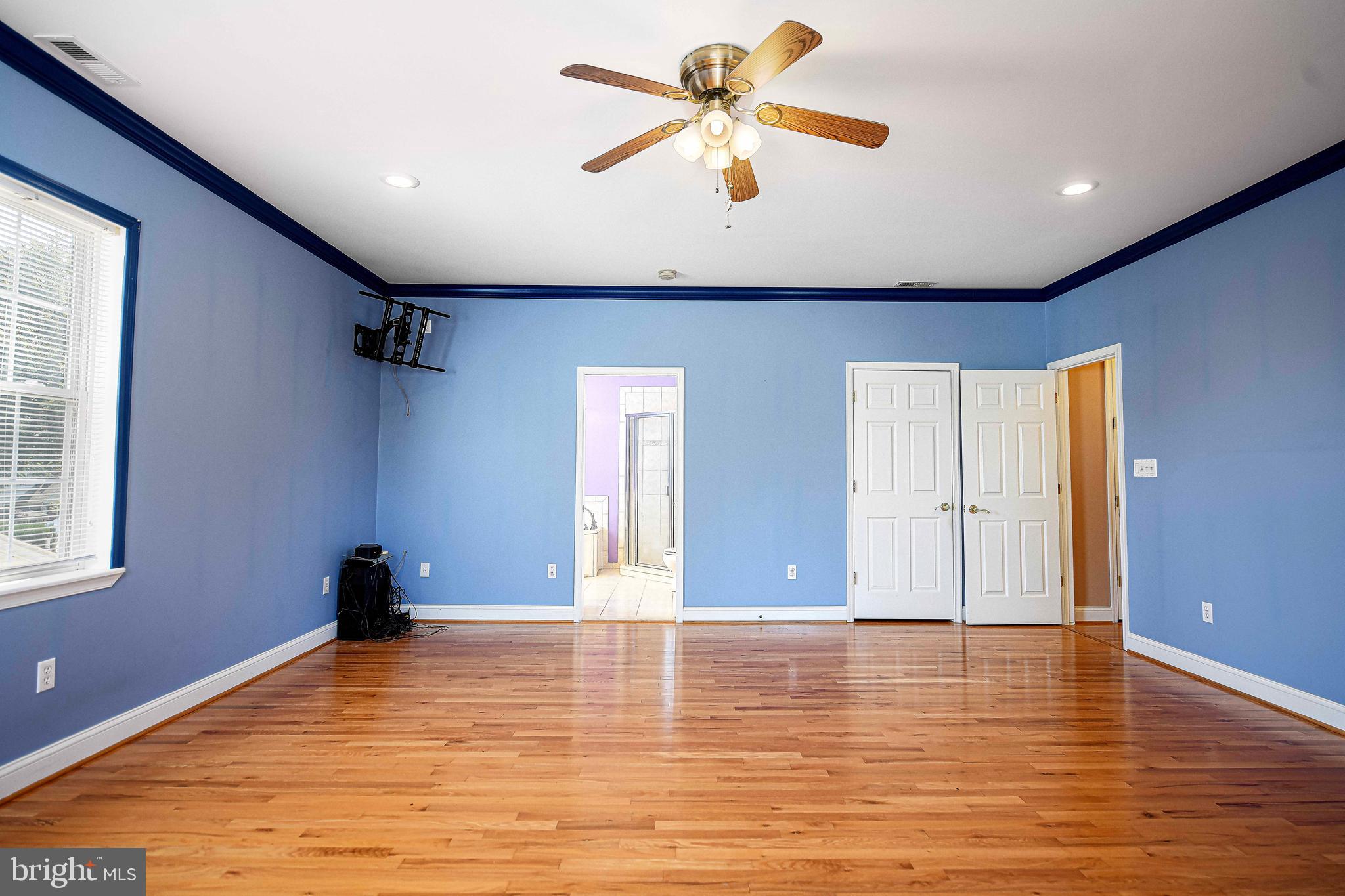 GARLAND - Residential