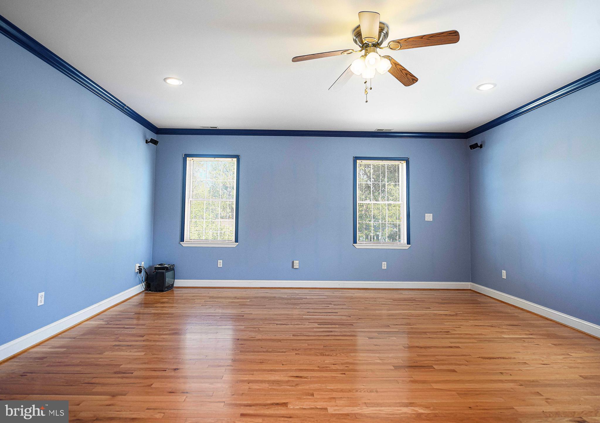 GARLAND - Residential