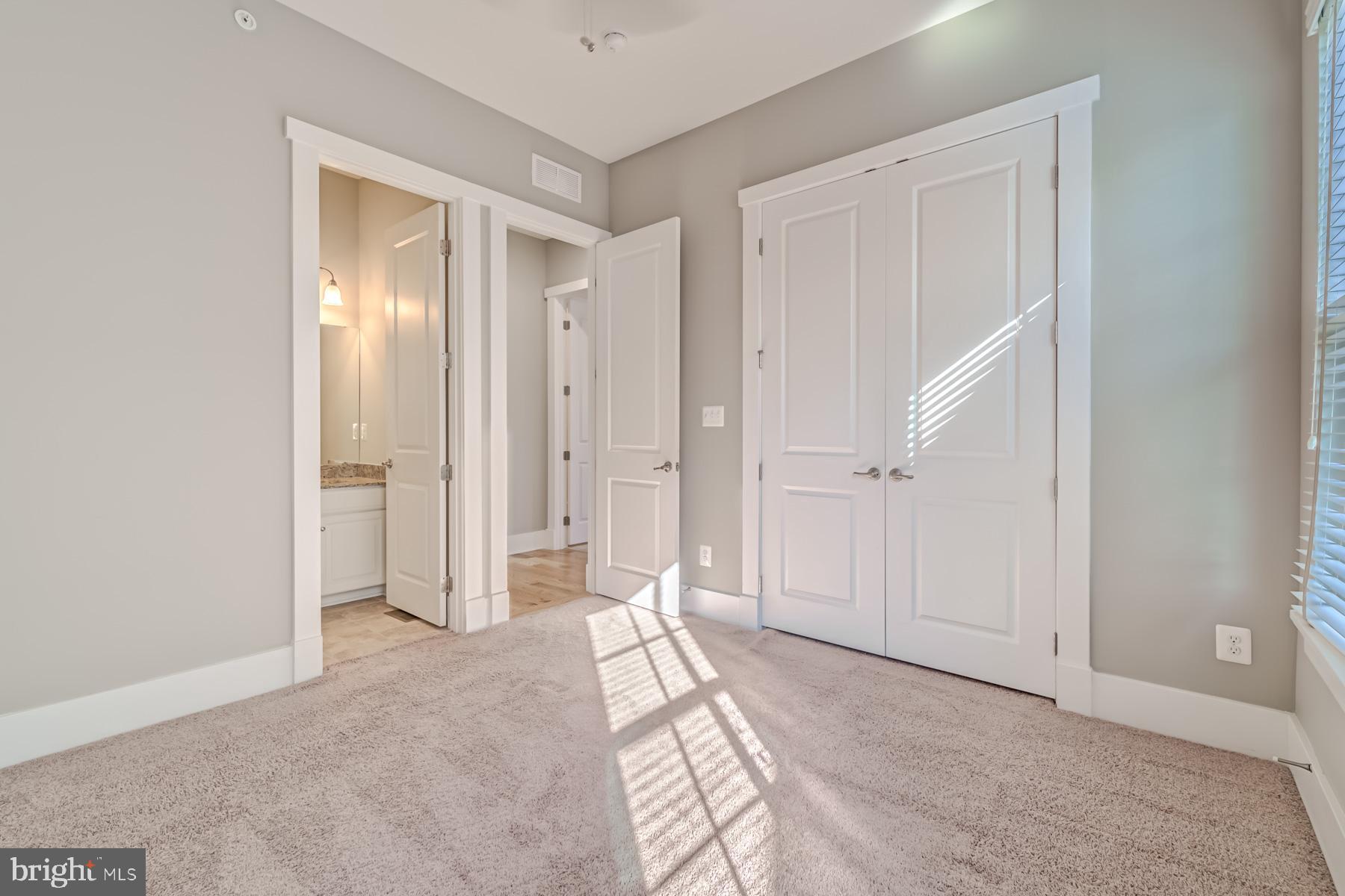 POTOMAC SHORES - Residential