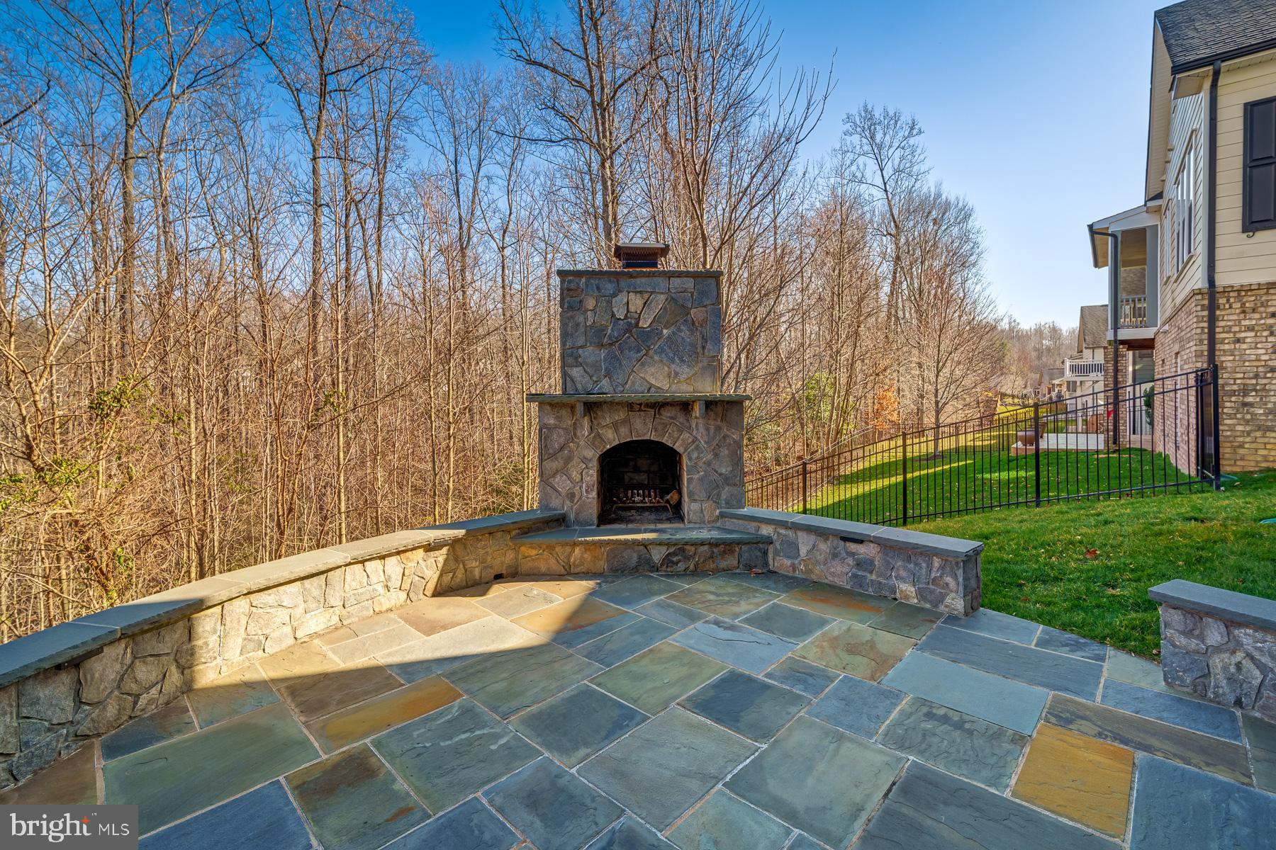 POTOMAC SHORES - Residential