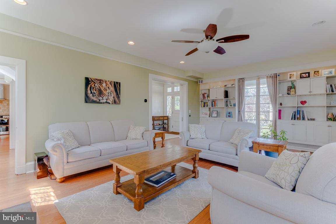 MOUNT WASHINGTON - Residential