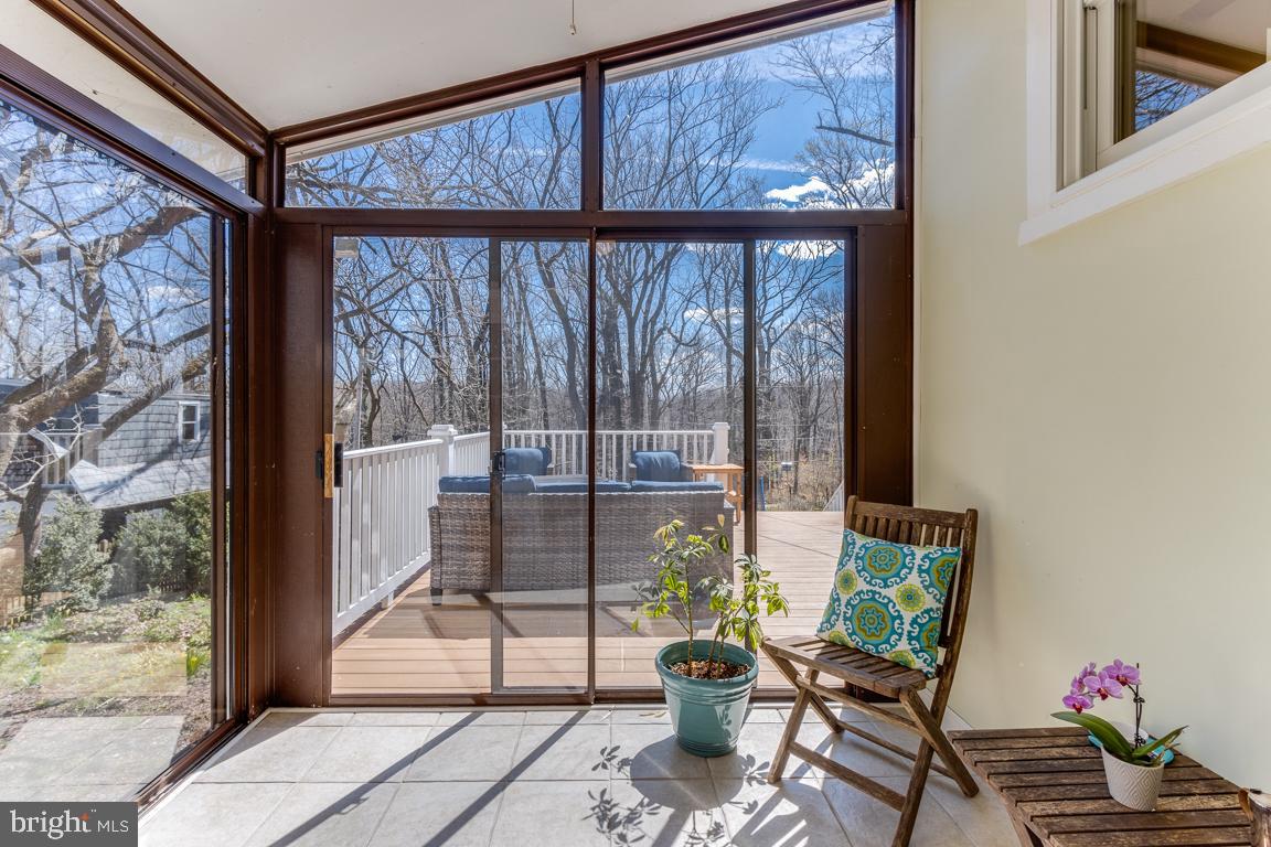 MOUNT WASHINGTON - Residential