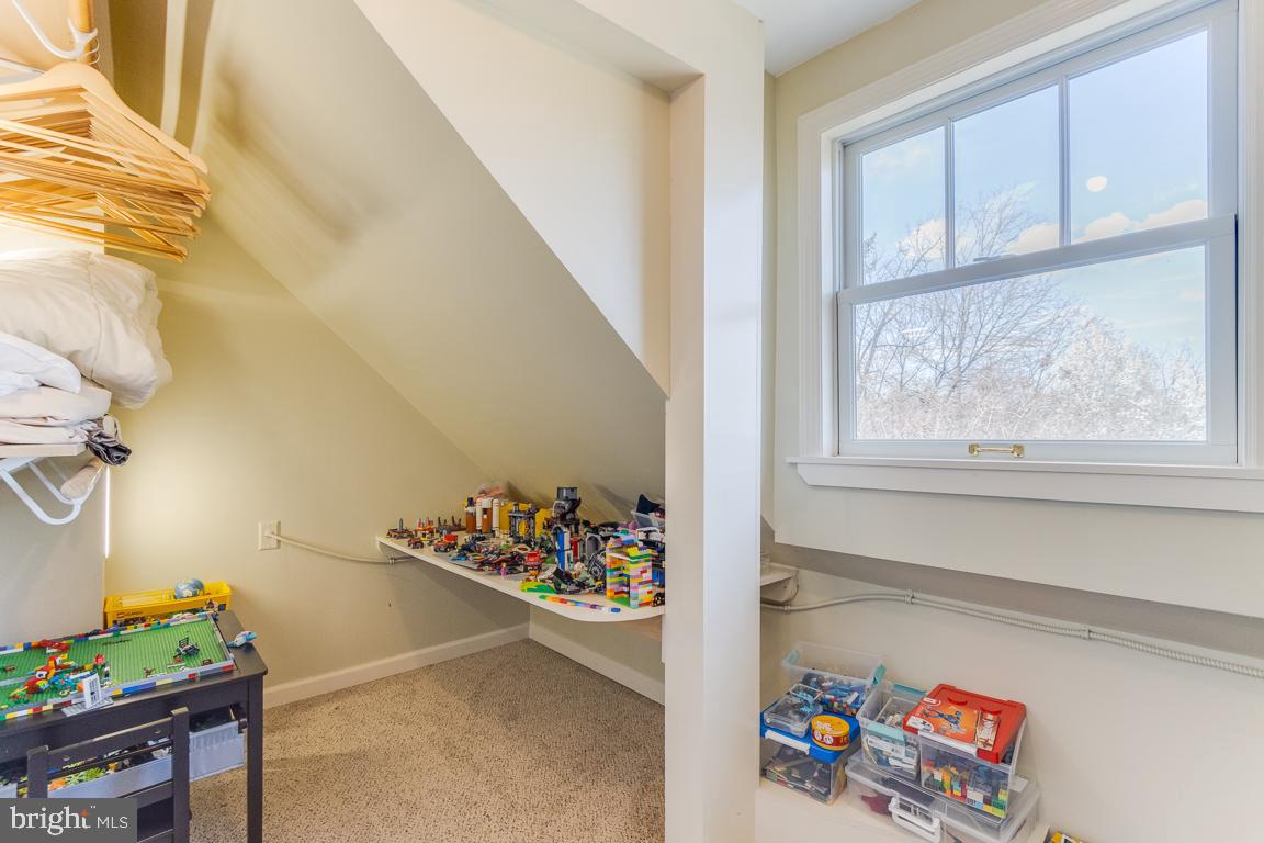 MOUNT WASHINGTON - Residential