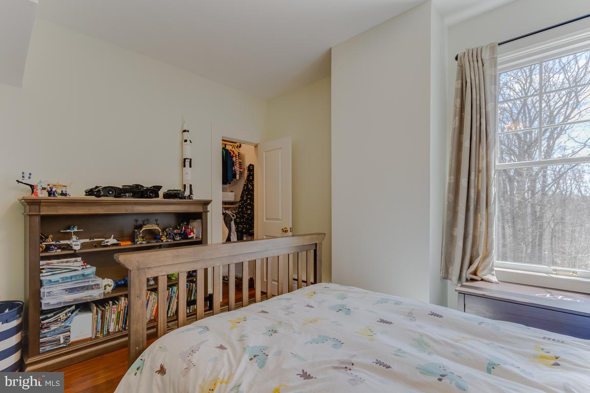 MOUNT WASHINGTON - Residential