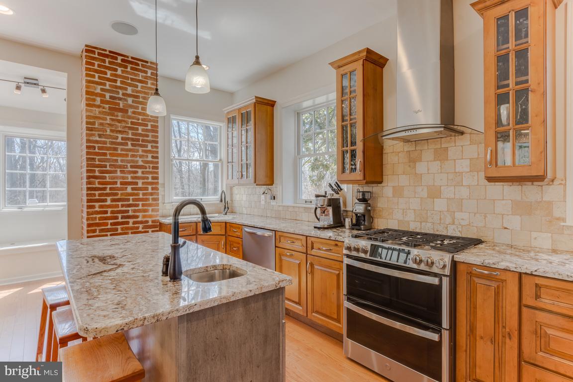 MOUNT WASHINGTON - Residential