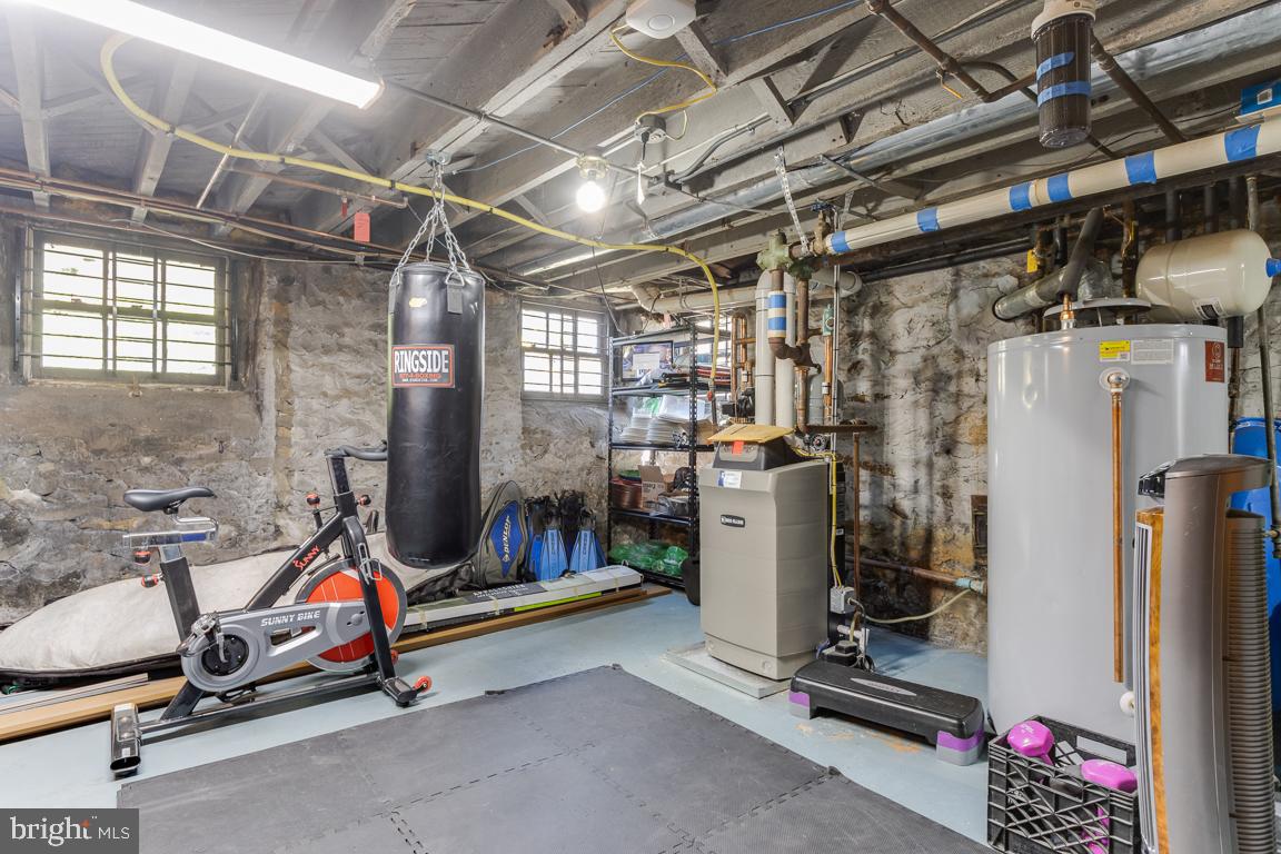 MOUNT WASHINGTON - Residential