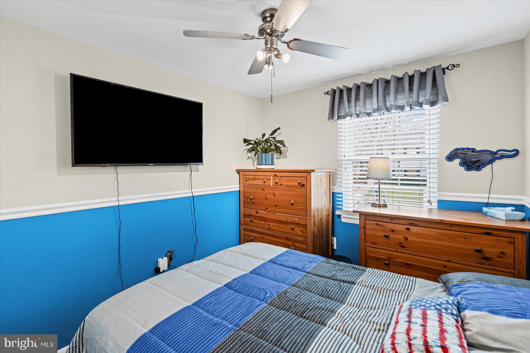 NORTH GATE HALL - Residential