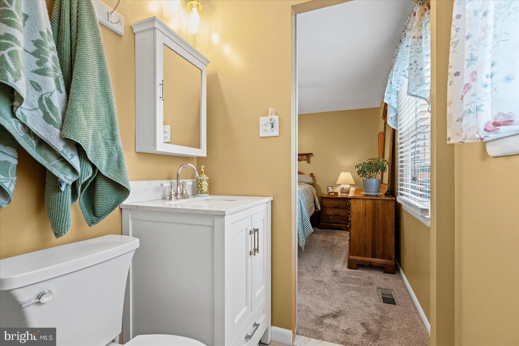 NORTH GATE HALL - Residential