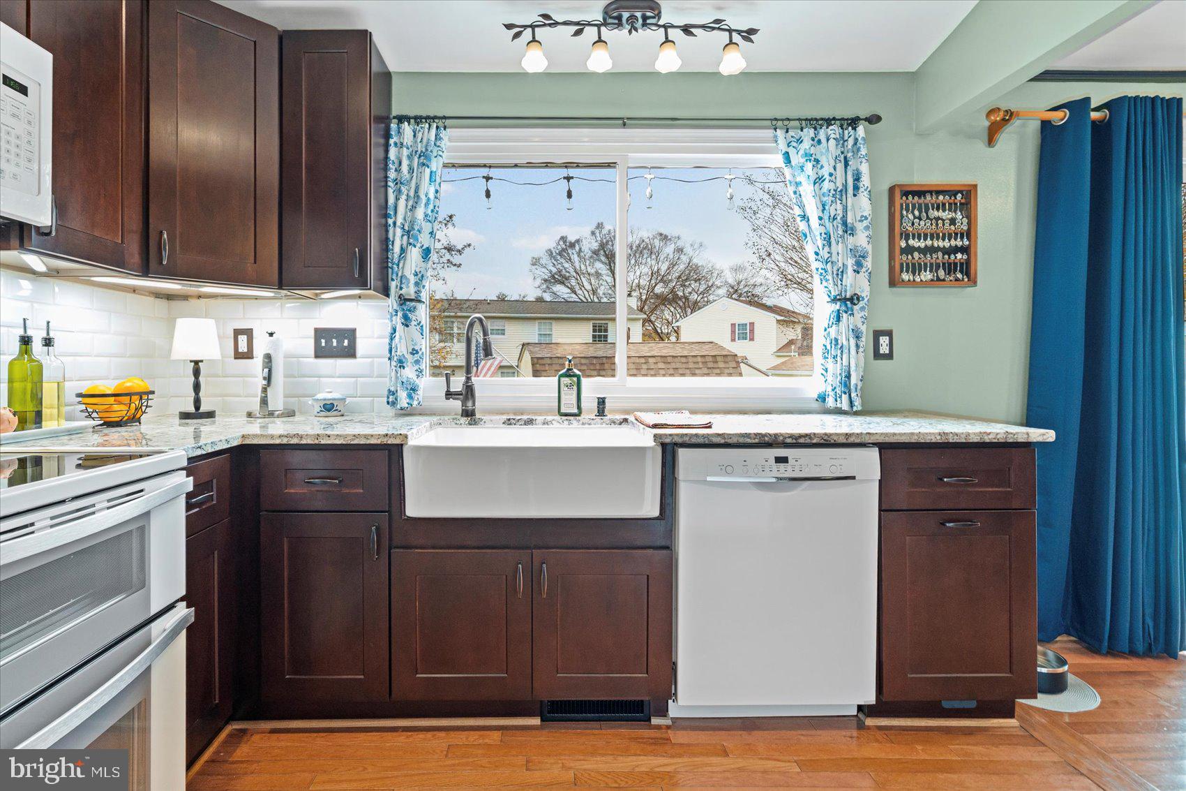 NORTH GATE HALL - Residential