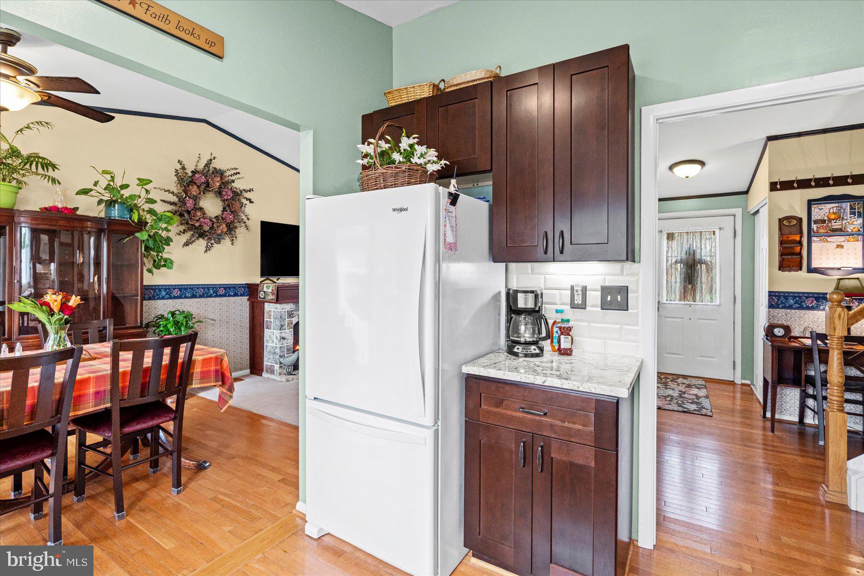 NORTH GATE HALL - Residential