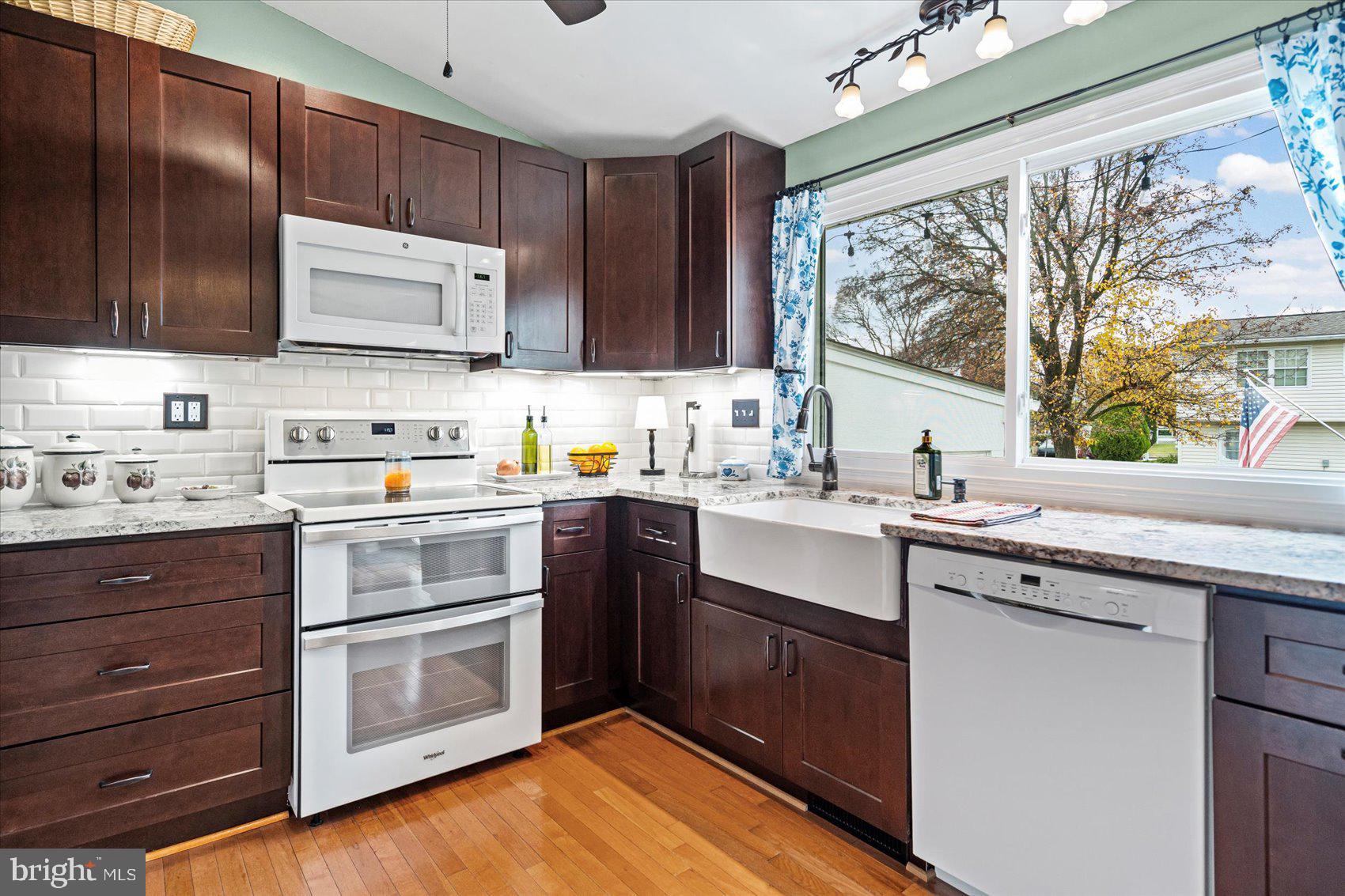 NORTH GATE HALL - Residential