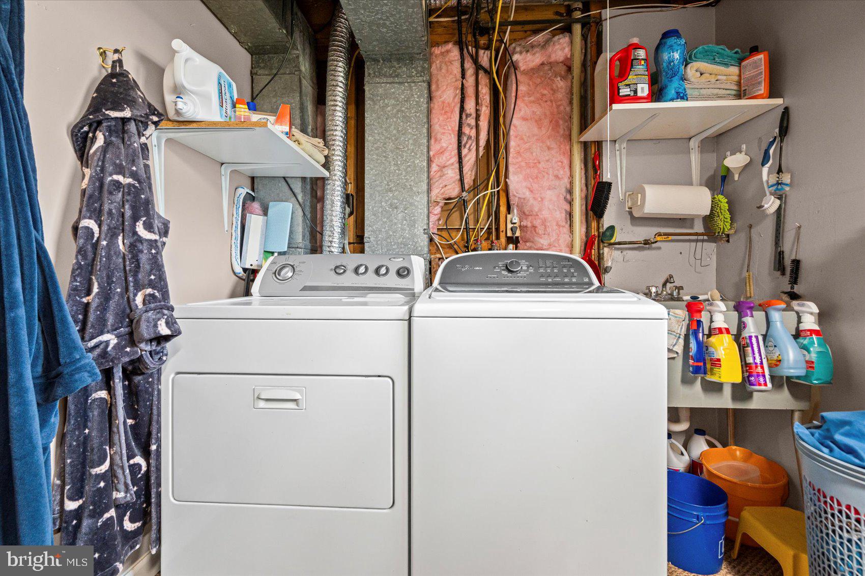 NORTH GATE HALL - Residential