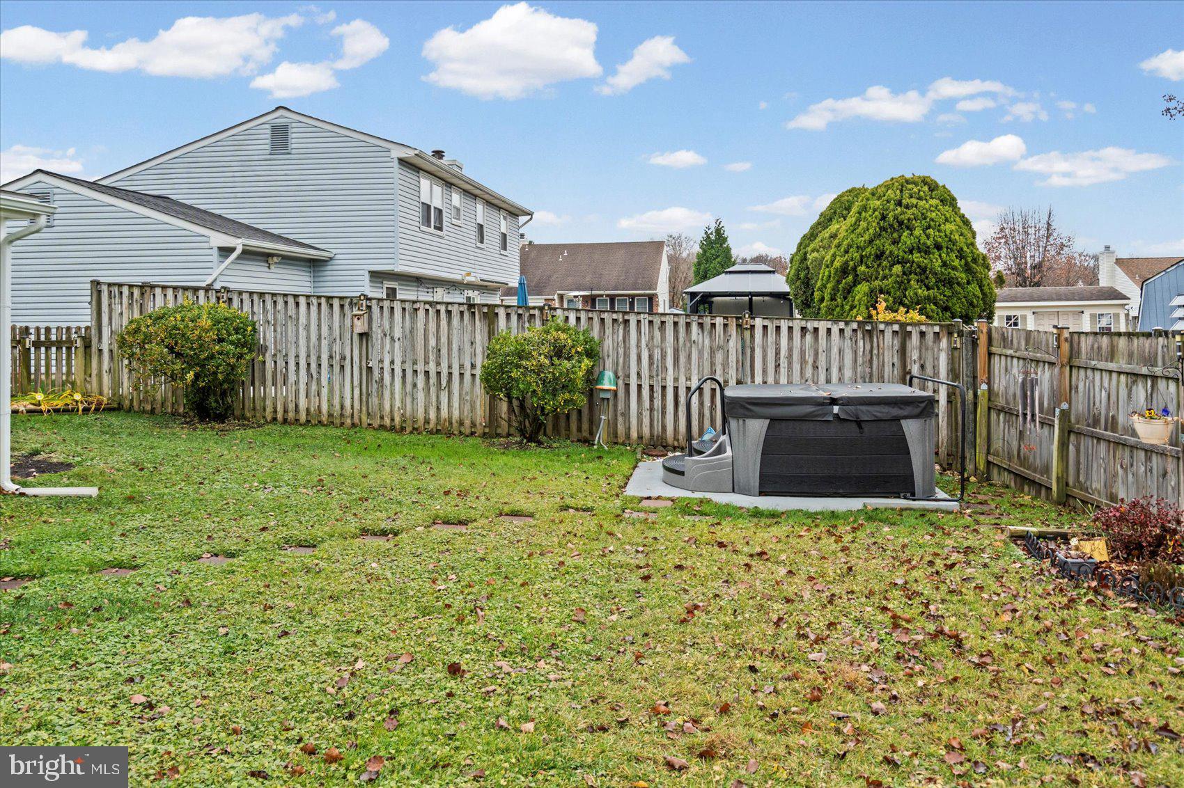 NORTH GATE HALL - Residential
