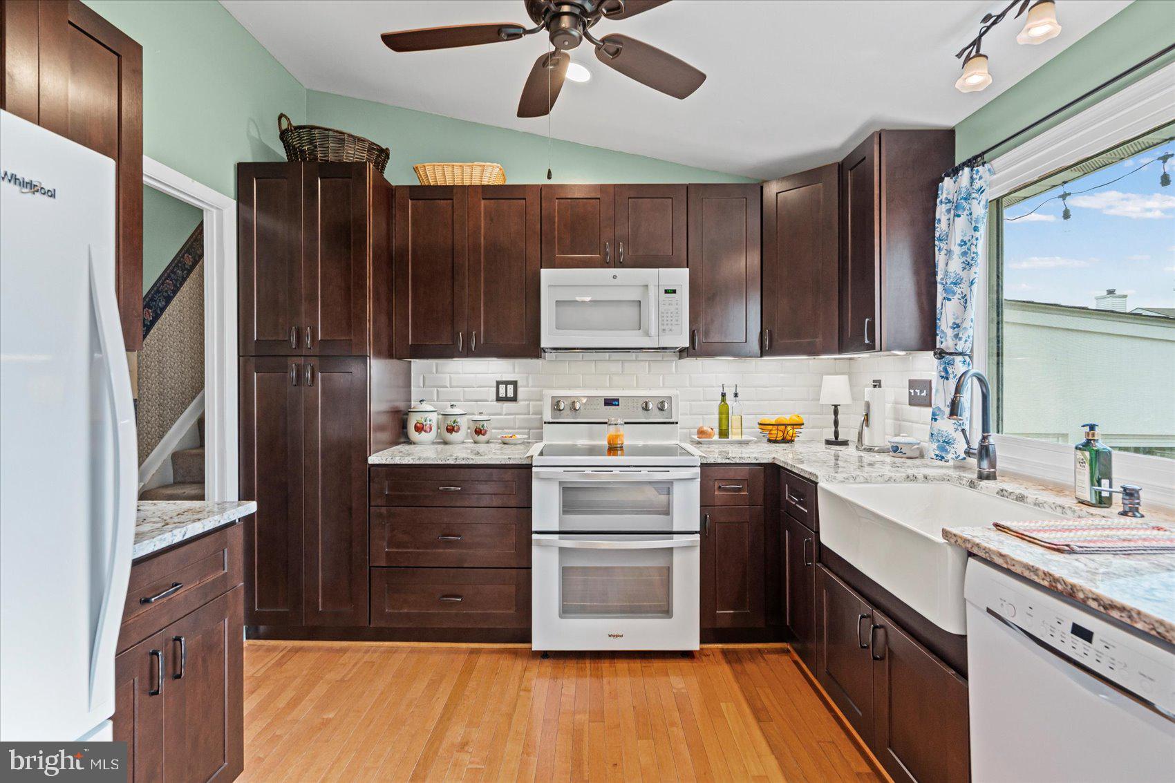 NORTH GATE HALL - Residential