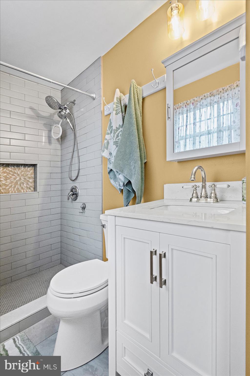 NORTH GATE HALL - Residential