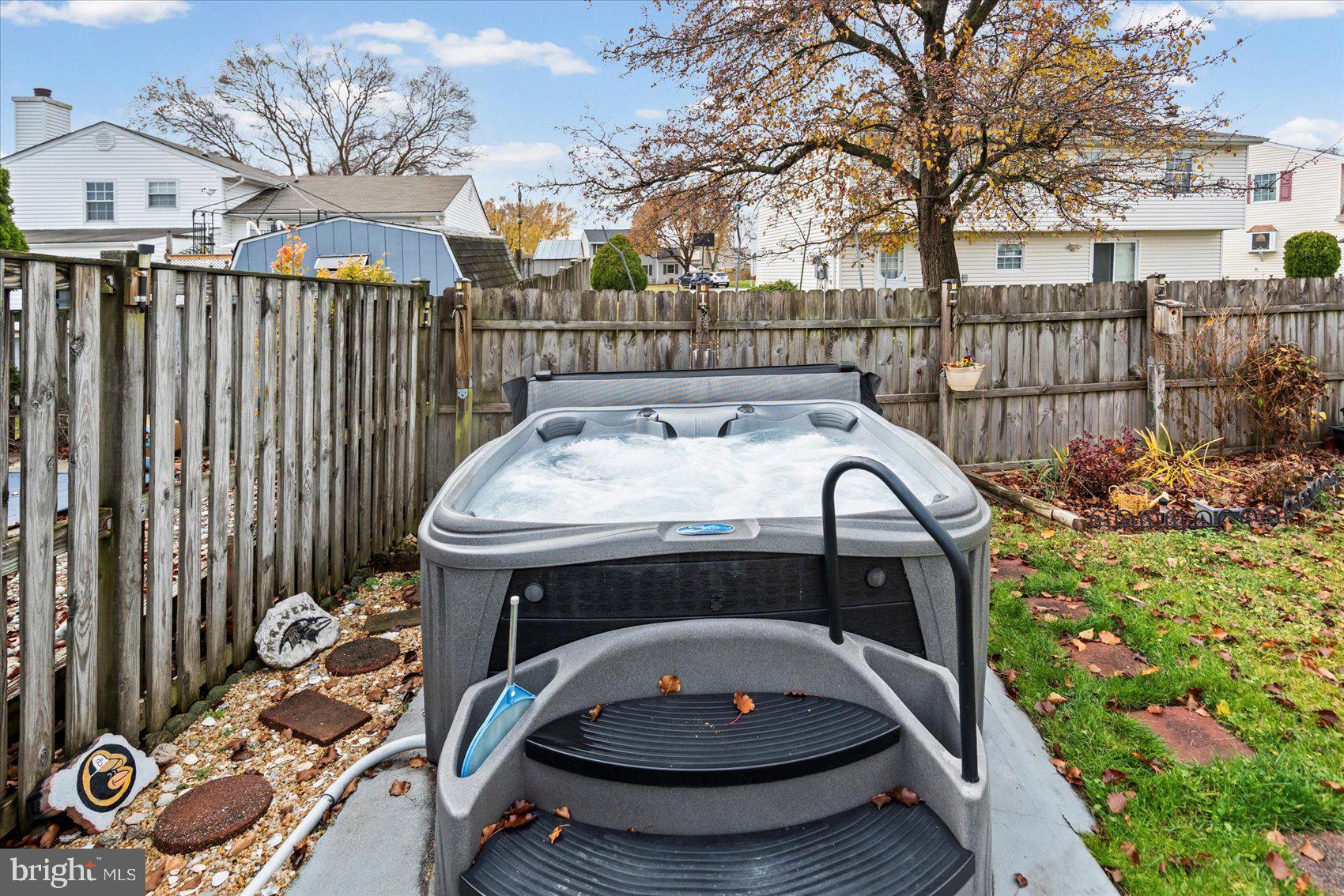 NORTH GATE HALL - Residential