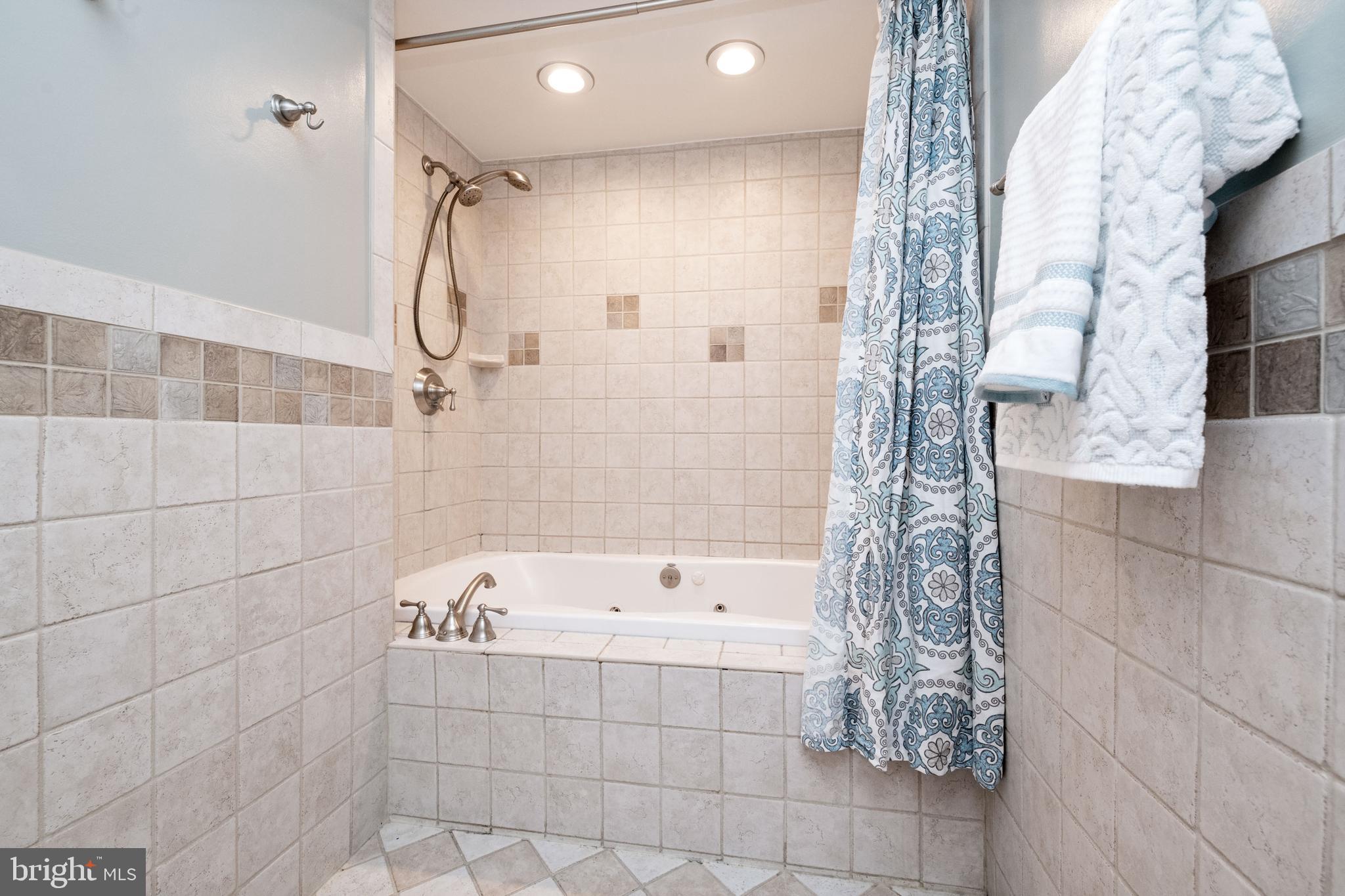 GREENWOOD - Residential