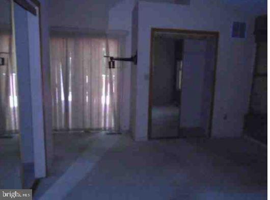 FORT WASHINGTON - Residential