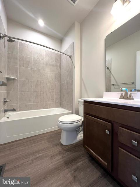 WESTPHALIA TOWN CENTER - Residential Lease